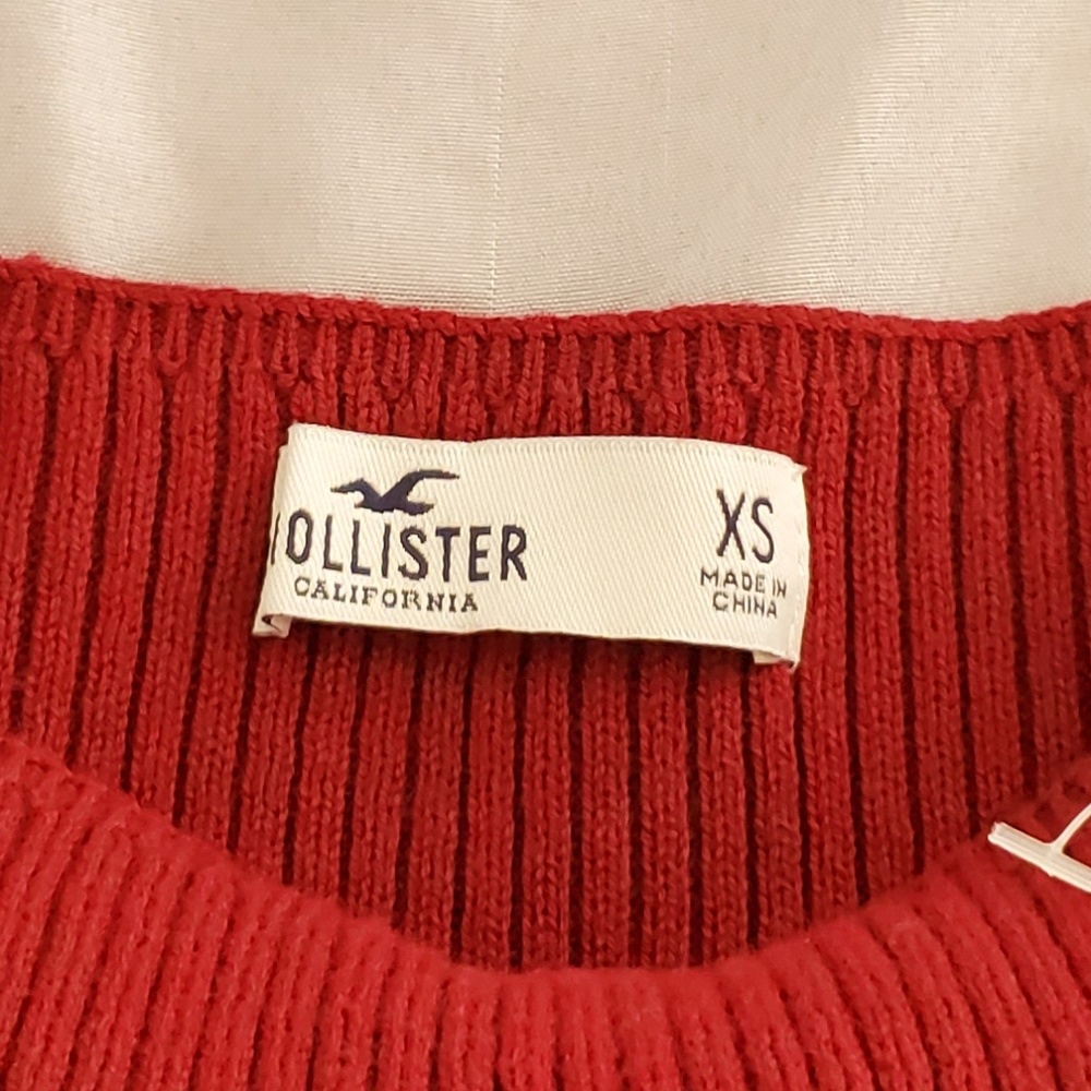 NWT Hollister Red Off the Shoulder LS Sweater XS - Picture 2 of 8